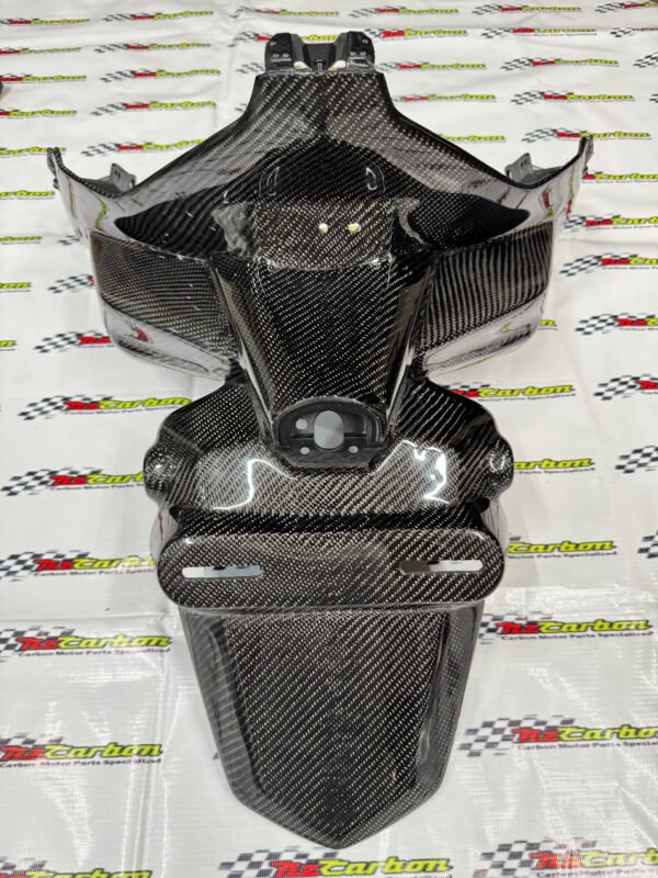 Carbon Rear Fender for Yamaha XMAX V2 – XV2-001 Black Twill Carbon RM499 Ready Stock and RM449 Preorder