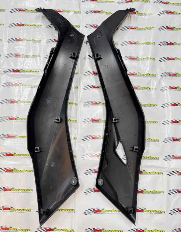 Carbon Side Panel for Yamaha XMAX V1 – XV1-013 Black Twill Carbon RM739 Ready Stock and RM665 Preorder