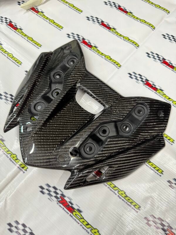 Carbon Windshield Bracket Cover for Yamaha XMAX V2 – XV2-031 Black Twill Carbon RM359 Ready Stock and RM323 Preorder